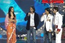 Deepika,Arjun si Sha Ruchk Khan la premiera Om Shanti Om
