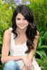 Selena_Gomez_1252597383_2