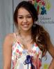 normal_miley-cyrus_dot_com-atimeforheroescelebritycarnival-2006jun11-arrival004