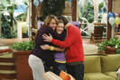 EmilyOsment_ORG-hannahmontana-season3-e68-stills003