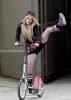 avril_lavigne_kicks_it_up[1]