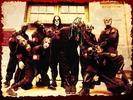Slipknot-slipknot-2364810-1024-768[1]