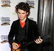 kevin-jonas-guitar-hero[1]