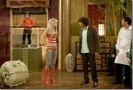 hannah-montana-season-2-03-thumb