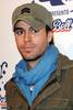 Enrique_Iglesias_001_121208