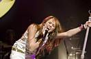 Miley+Cyrus+Performing+BBC+Live+Switch+Show+JwUw6aI1_Ybl