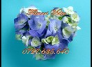 heart_from_beautiful_tender_blue_and_white_flowers