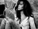 rihanna-2570