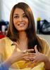 Aishwarya_Rai_Picture_YJB7JA