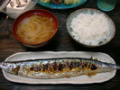 Sanma%2C_miso_soup_and_rice_by_jetalone