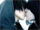 Emo Kiss (1)