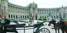 thumb_900_x_438_4043-156824-11foto1pozedoarptnoilaurasismileycutrasuralabibliotecanatviena
