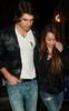 miley_cyrus_justin_gaston_dinner_date_1.0.0.0x0.400x636[1]