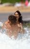 zac-efron-vanessa-hudgens-hawaii-831-6[1]