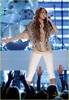 miley-cyrus-acms-2009-18[2]