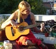 Laura Azccura in prezent