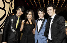 Walt+Disney+Pictures+Jonas+Brothers+3D+Concert+gtPQZE7r64Vl