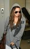 ashley-tisdale-arriva-in-germania_08