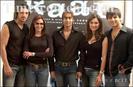 Lara cu John Abraham,Esha Deol,Ajay Devgan si Vivek Oberoi