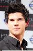 Taylor_Lautner_1241900445_3