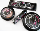 mac-hello-kitty-products-closed-white[1]