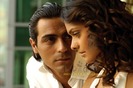 Arjun in 2006 in filmul I See You alaturi de Vipasha Agarwal