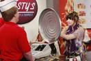 normal_SONNYWITHACHANCE_Y1_004_006