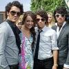 tb_100_mare_8524_jonas_brothers_3