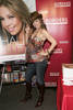 ThaliaSignsHerNewBookcelebutopianet10.vga