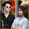 kevin-jonas-danielle-deleasa-hang-hollywood