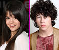 072408_nickjonasselenagomez[1]