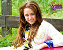 Miley-Cyrus-demi-l-miley-c-and-selena-g-6578929-1280-1024[1]