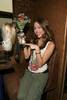miley-cyrus_dot_com-tourbus-2006sep21universalcity-019