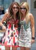 miley_cyrus_and_ashley_tisdale_shopping_in_beverly_hills-150708-1.0.0.0x0.432x609[1]