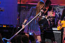 Miley+Cyrus+Performs+ABC+Good+Morning+America+MKeB92pyXsGl[1]