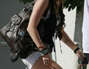 Miley+Cyrus+Arriving+Studio+Burbank+_JRZN-ZJ3zBl[1]