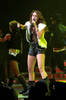 miley-cyrus_COM-wonderwolrdtour-portland2009sep14-069