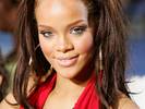 rihanna_wallpaper_26_1600x1200[1]