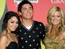 Vanessa%20Hudgens%20and%20Ashley%20Tisdale