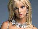 Britney_Spears%2C_Engagement_Ring[2]